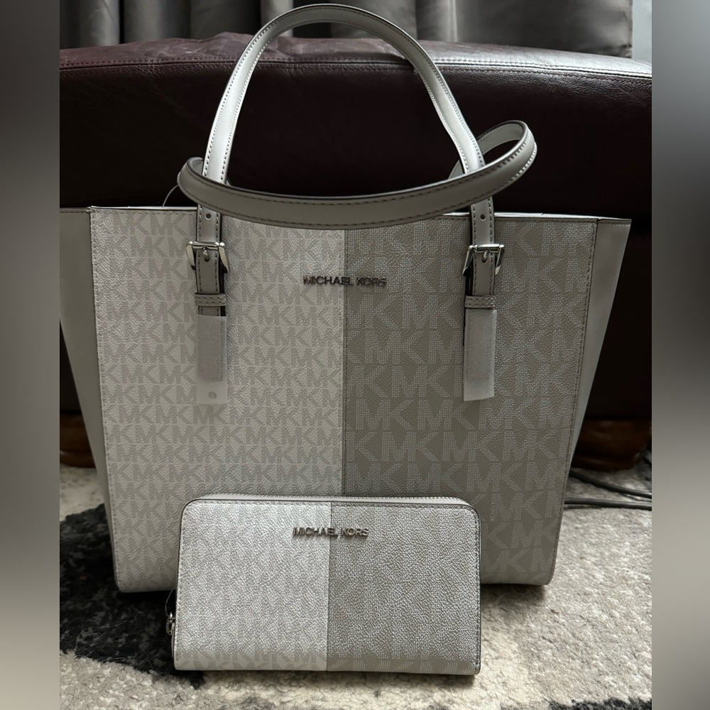 Michael Kors purse and wallet